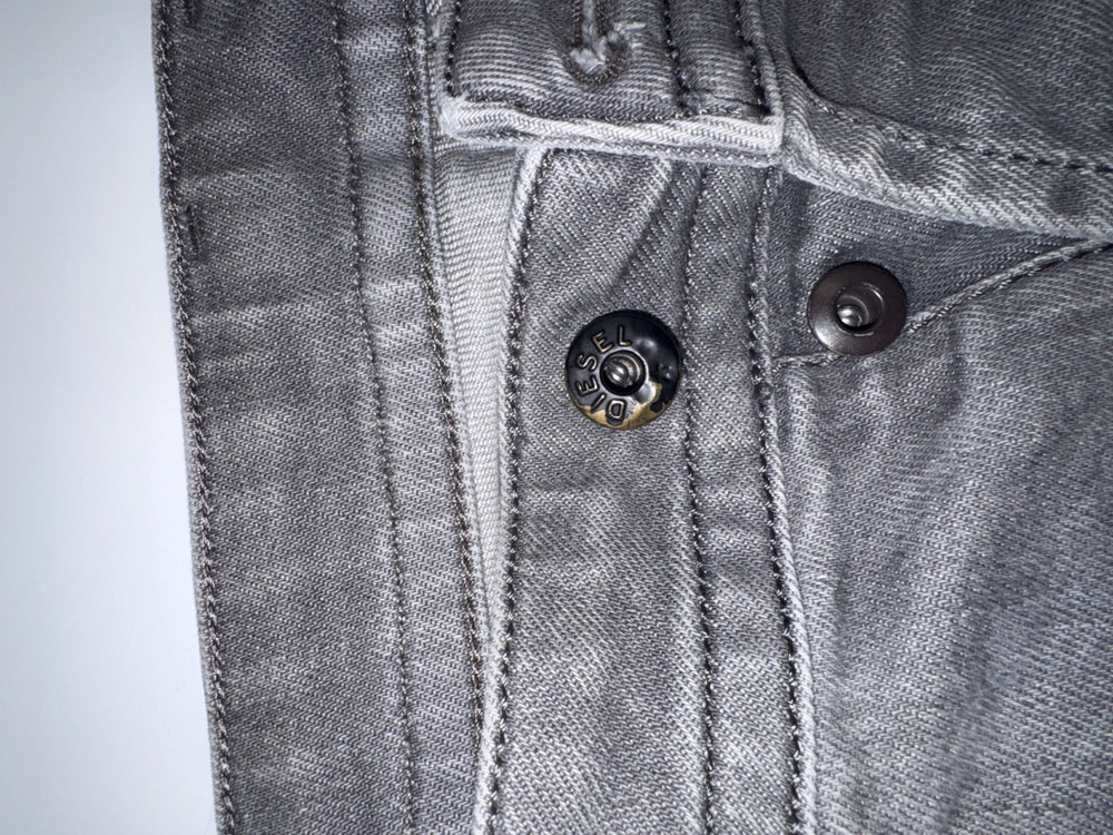 Diesel Industry Viker Vintage Y2K Grey Jeans Size W33 L32 — 5
