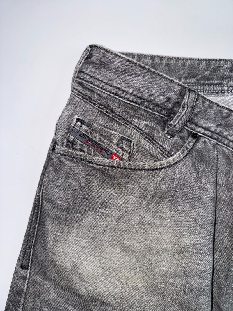 Diesel Poiak Vintage Jeans W32 L34 Grey Straight Denim