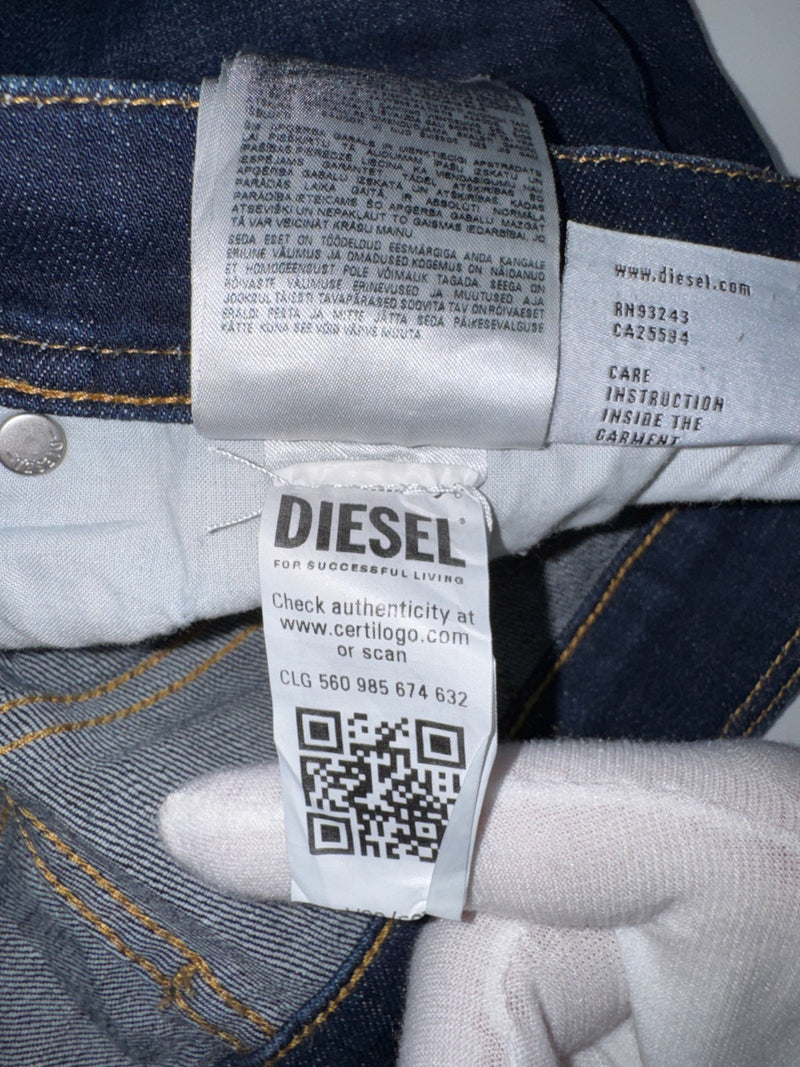 Diesel 2023 D-Finitive Regular Jeans Size 30 L32 Dark Blue