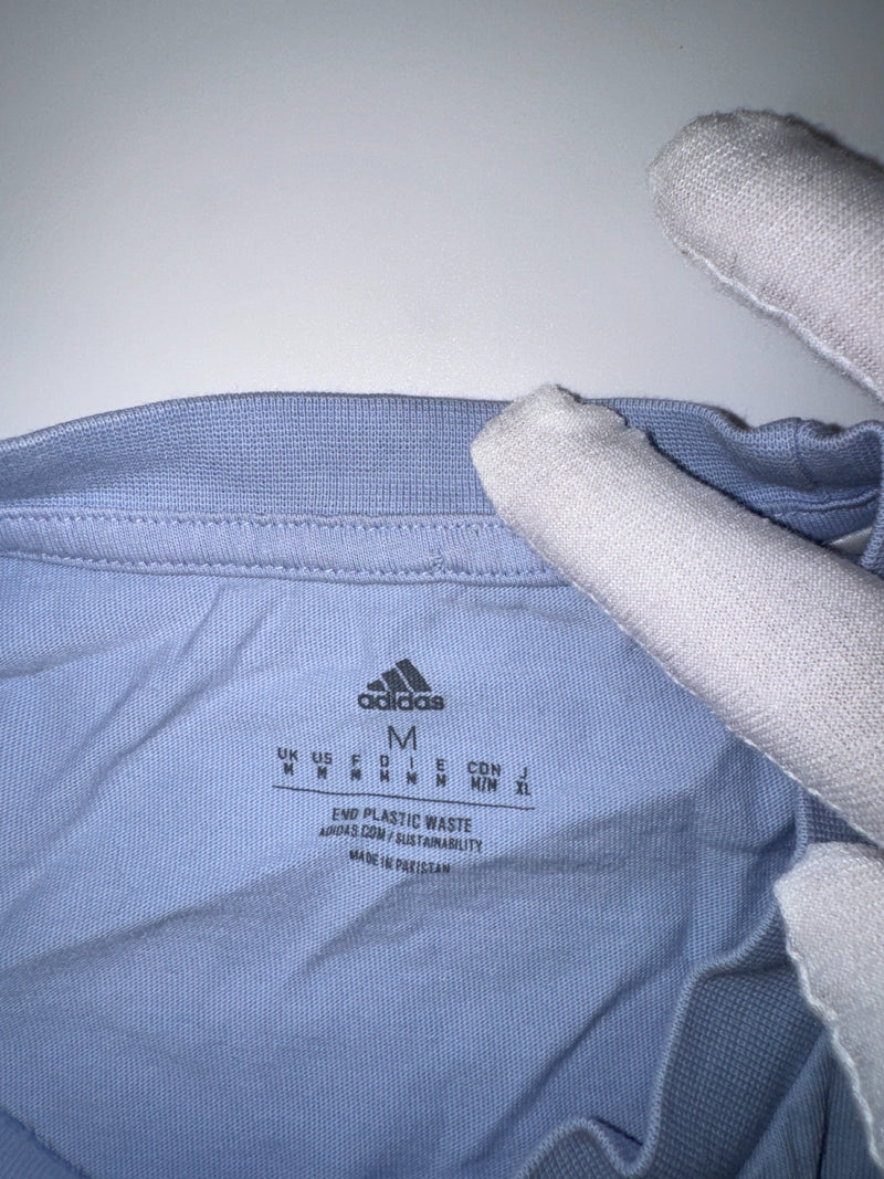 Adidas Vintage Y2K Graphic T-Shirt Size M Light Blue