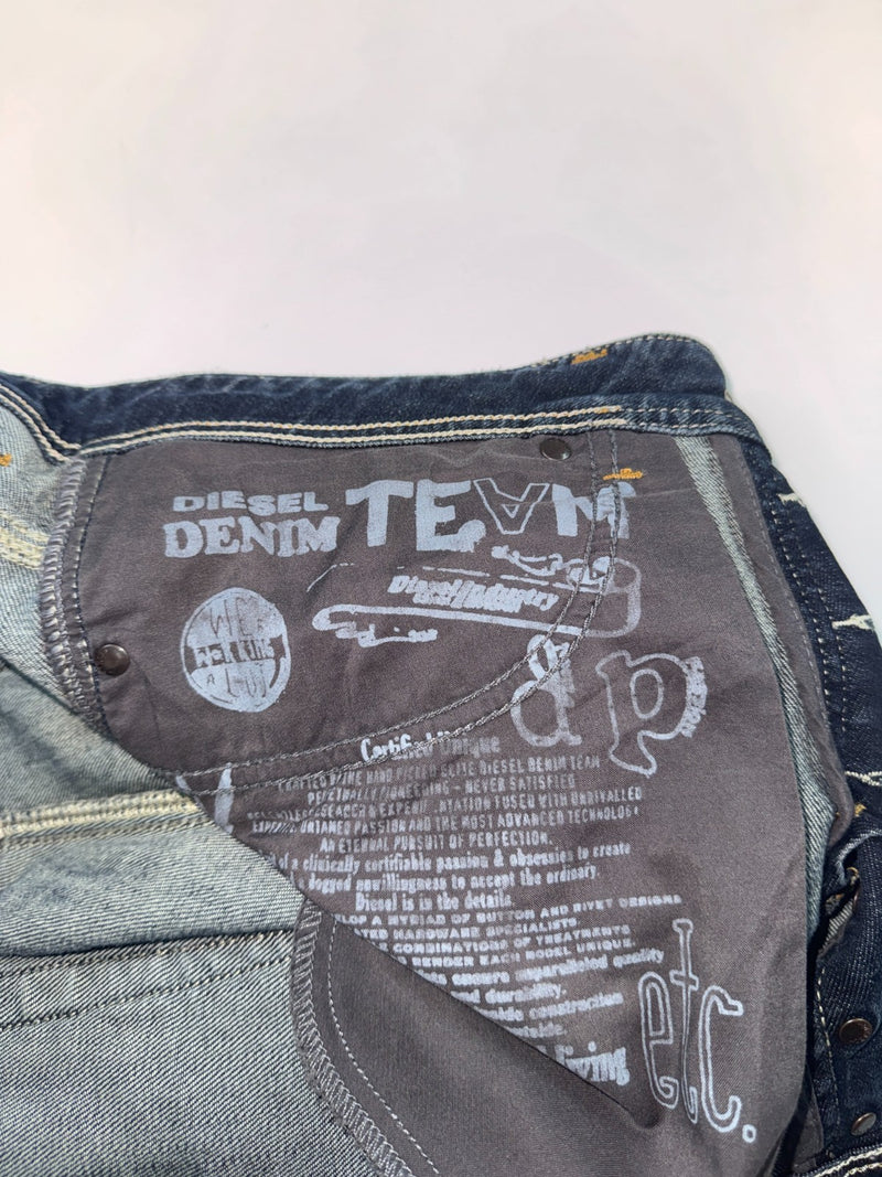 Diesel Viker Vintage Straight Leg Jeans W34 L34 Dark Blue