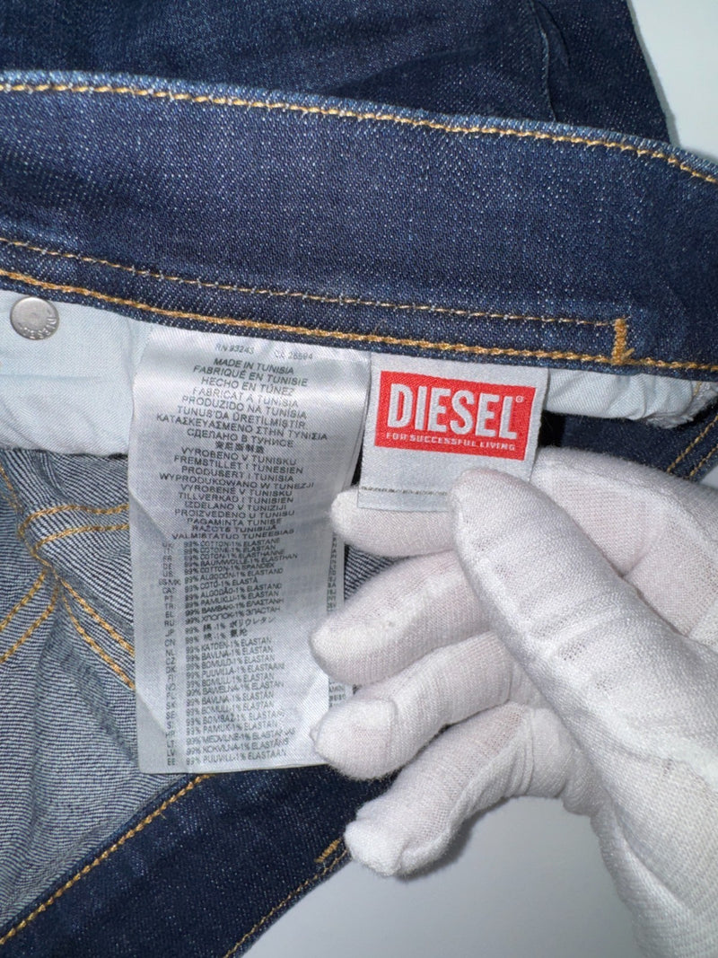 Diesel 2023 D-Finitive Regular Jeans Size 30 L32 Dark Blue