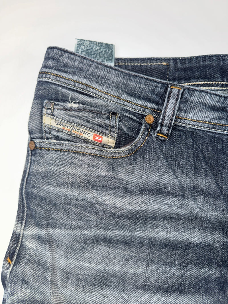Diesel Viker Vintage Straight Leg Jeans W34 L34 Dark Blue