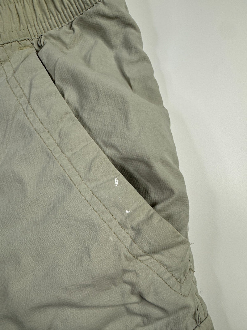 Columbia Titanium Cargo Shorts Vintage Y2K Grey Outdoor Hiking L Nylon